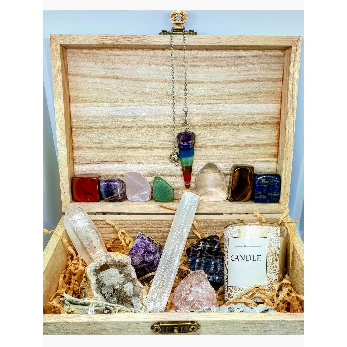 CRYSTAL HEALING CHAKRA GIFT BOX