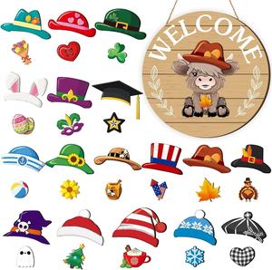 [Year-Round Home Decor] 33 Pcs Interchangeable Highland Cow Welcome Sign with Magnet Detachable Hats Holiday Seasonal Wooden Hanging Door Decor Farmhouse Hanging Loop for Valentine's Day, Easater, Party Decoration, Gift for Her Him
