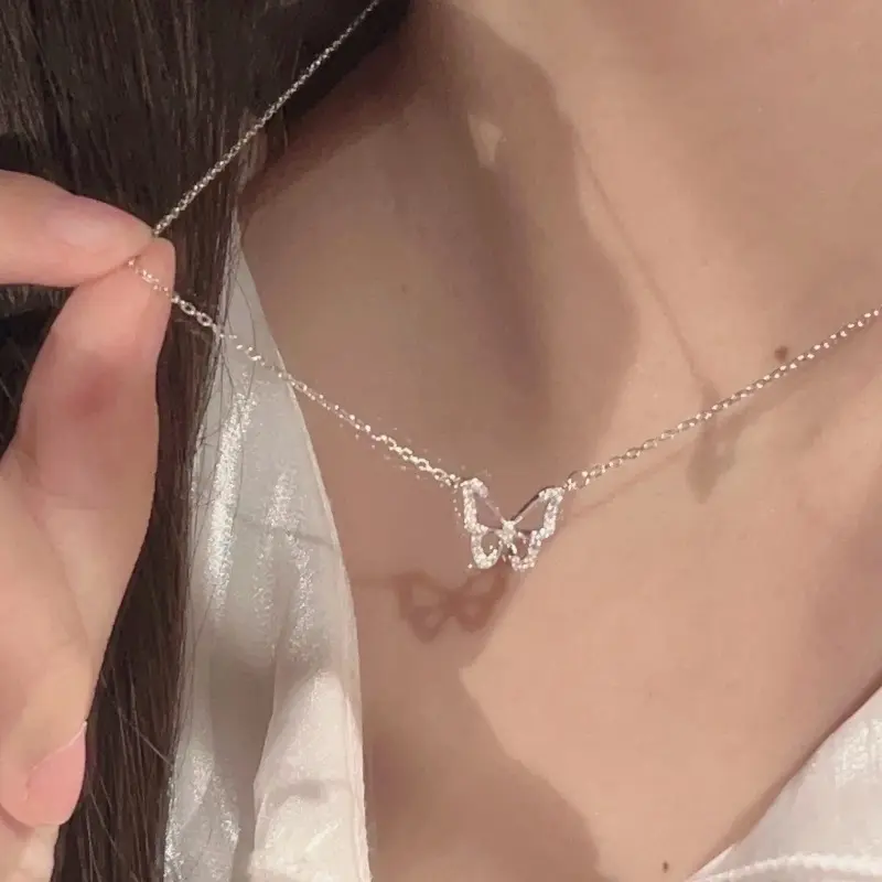 Beautiful butterfly necklace jewelry is the best gift for your girlfriend
