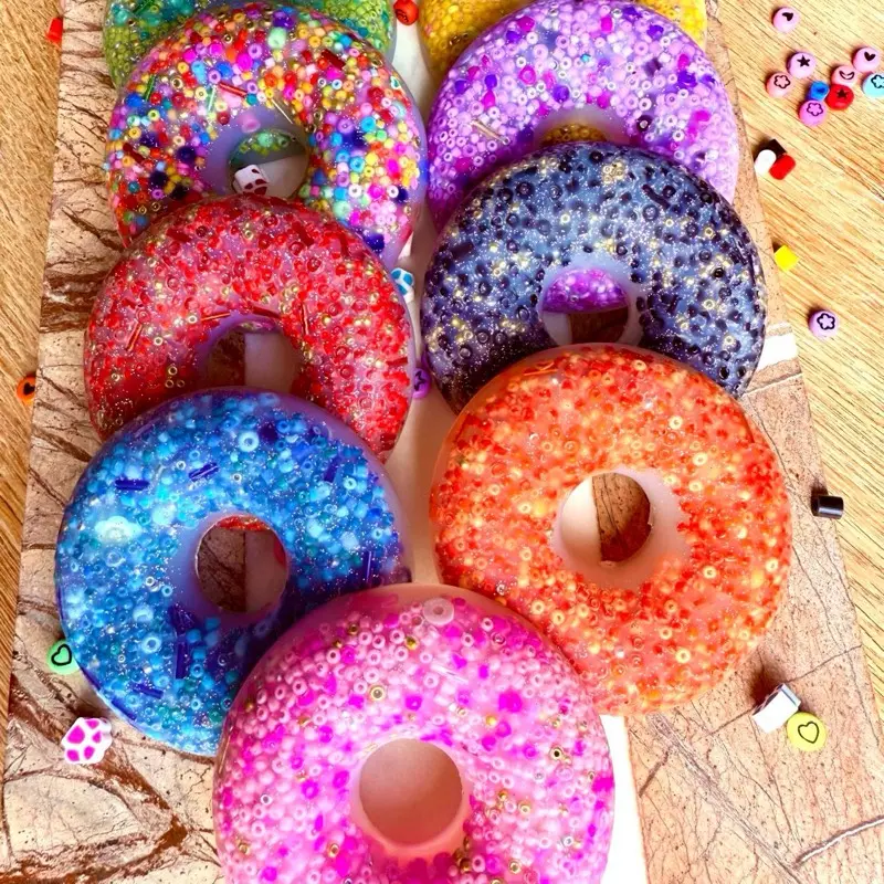 DOUGHNUT Picky Pad (7.5cm) - 8 Colour Options - Neurodiverse Stimming - Distracting Nail Skin Picking - Stress - Travel Size - Fidget Aid - Silicone Material - Non-Toxic - Rainbow Option - Body Care