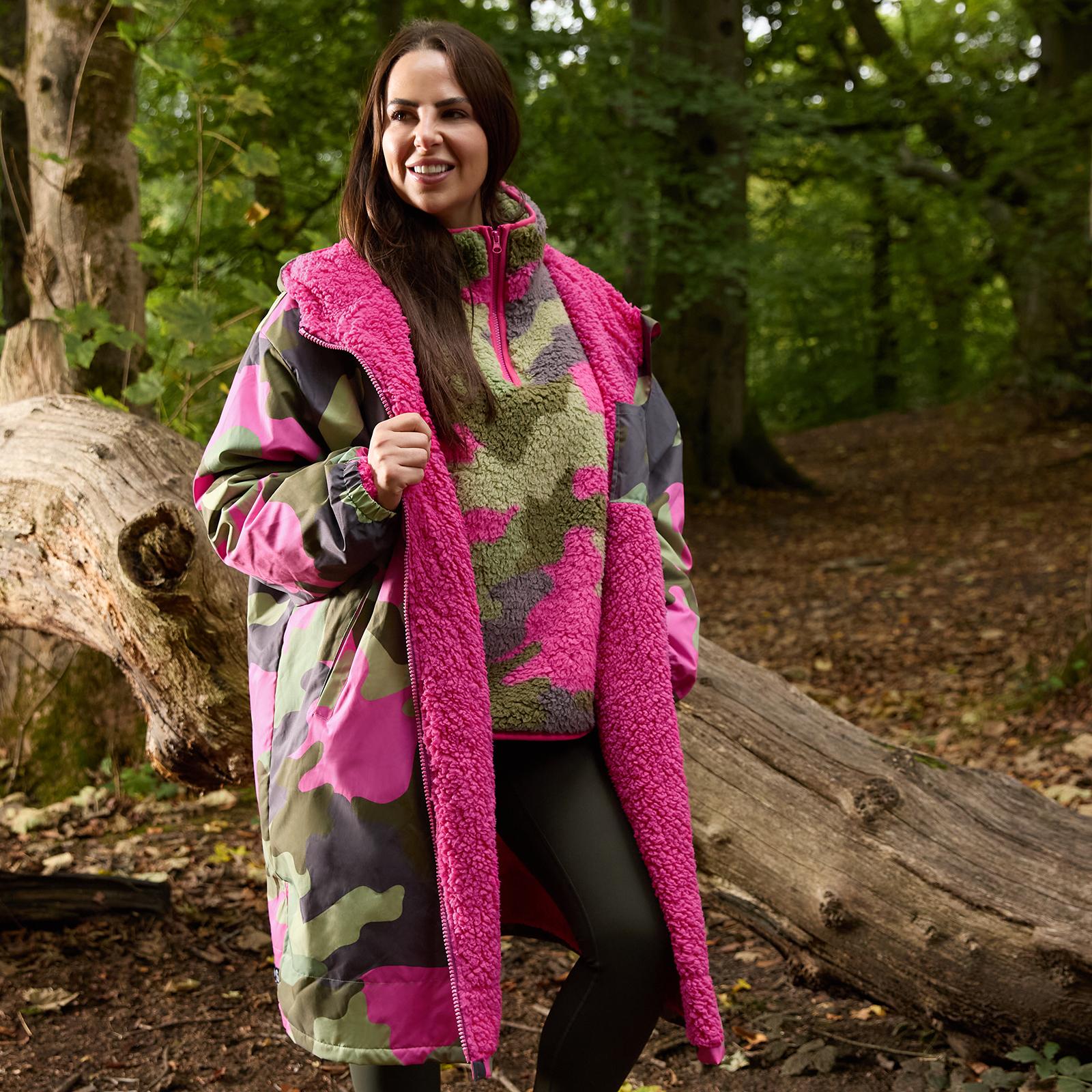 OHS Drying Robe Waterproof Wind Resistant Changing Robe Soft Sherpa Fleece Lined Oversized Hooded Long Sleeve Coat Jacket for Kids Adults Men Women Surfing Beach Swimming Keep Dry Plain Leopard Camo Gaming Bows Cherry Heart Unicorn Harlequin Zebra Geo OHS Drying Robe Waterproof Wind Resistant Changing Robe Soft Sherpa Fleece Lined Oversized Hooded Long Sleeve Coat Jacket for Kids Adults Men Women Surfing Beach Swimming Keep Dry Plain Leopard Camo Gaming Bows Cherry Heart Unicorn Harlequin Zebra Geo