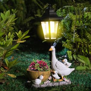 1 Set Solar Lights with Flower Pot Ducks Outdoor Statue, Resin Ducks Figurine, Patio Goose Garden Decorations, Decorative Solar Lights Outdoor, Ideal Gift to Garden Sculpture Path Light, Solar Outside Lights