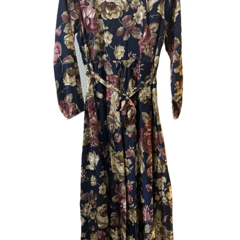 Beautiful Black Maxi Dress with Floral Print for Women - Perfect for any Occasions - Womenswear