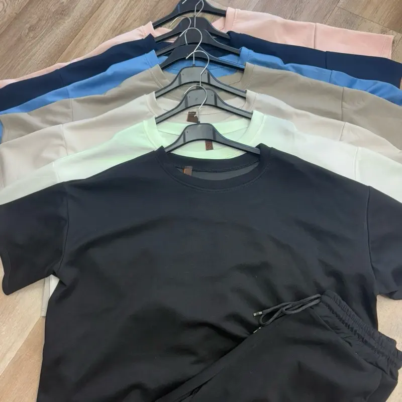 Women’s perfect airport short set outfit
