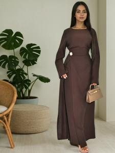 Muslim Women Plain Simple Dress with Back Tie, Waist Cinching, Decorative Buttons, Perfect for Friend Gatherings & Casual Occasions