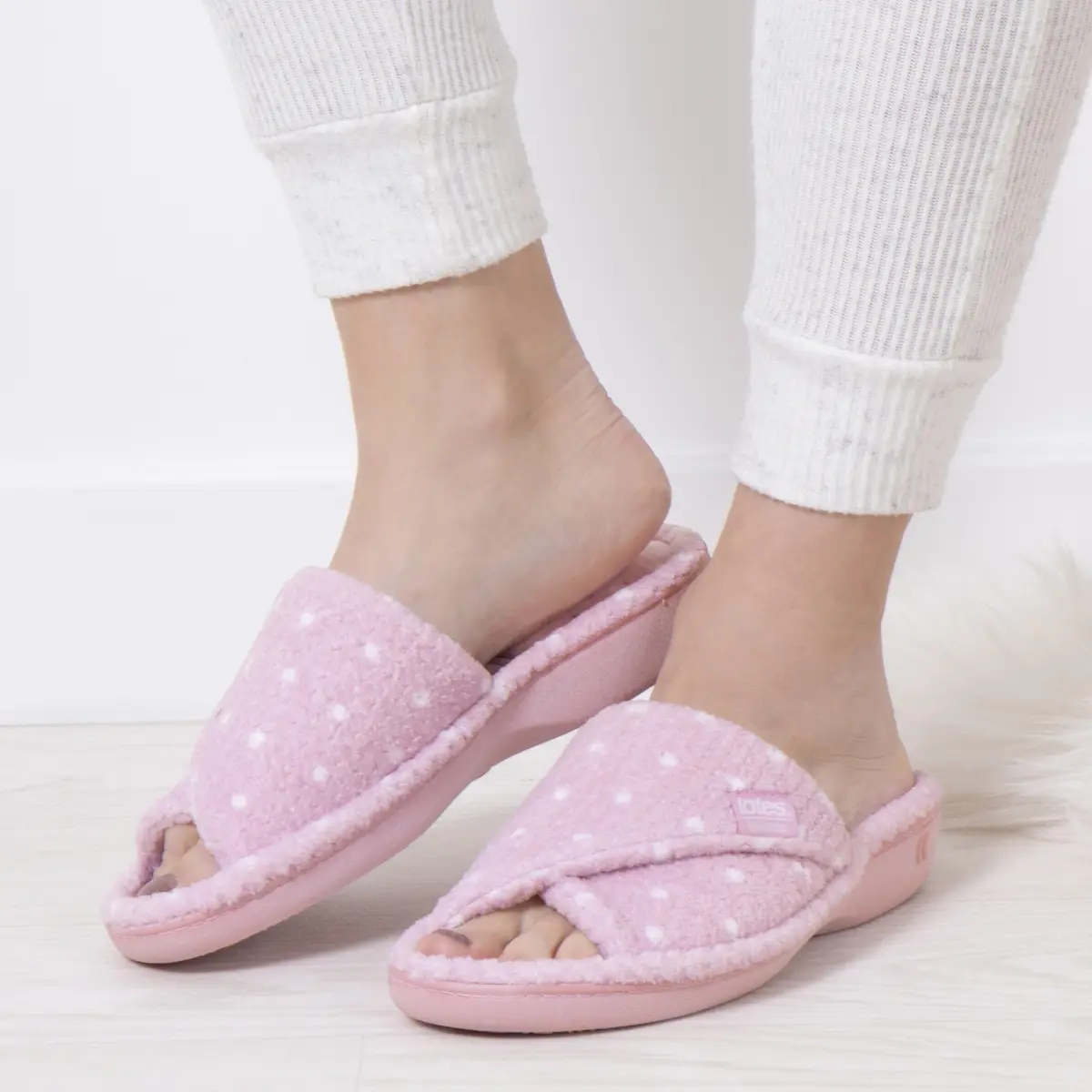 Totes Isotoner Ladies Popcorn Turnover Open Toe Slippers Pink Spot