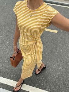 Women's Striped Cap Sleeve Slim Fit Dress, Womenswear, Waist Knot Design, Slit Hem, Casual Long Dress for Daily Wear, Commuting, and Casual Dates