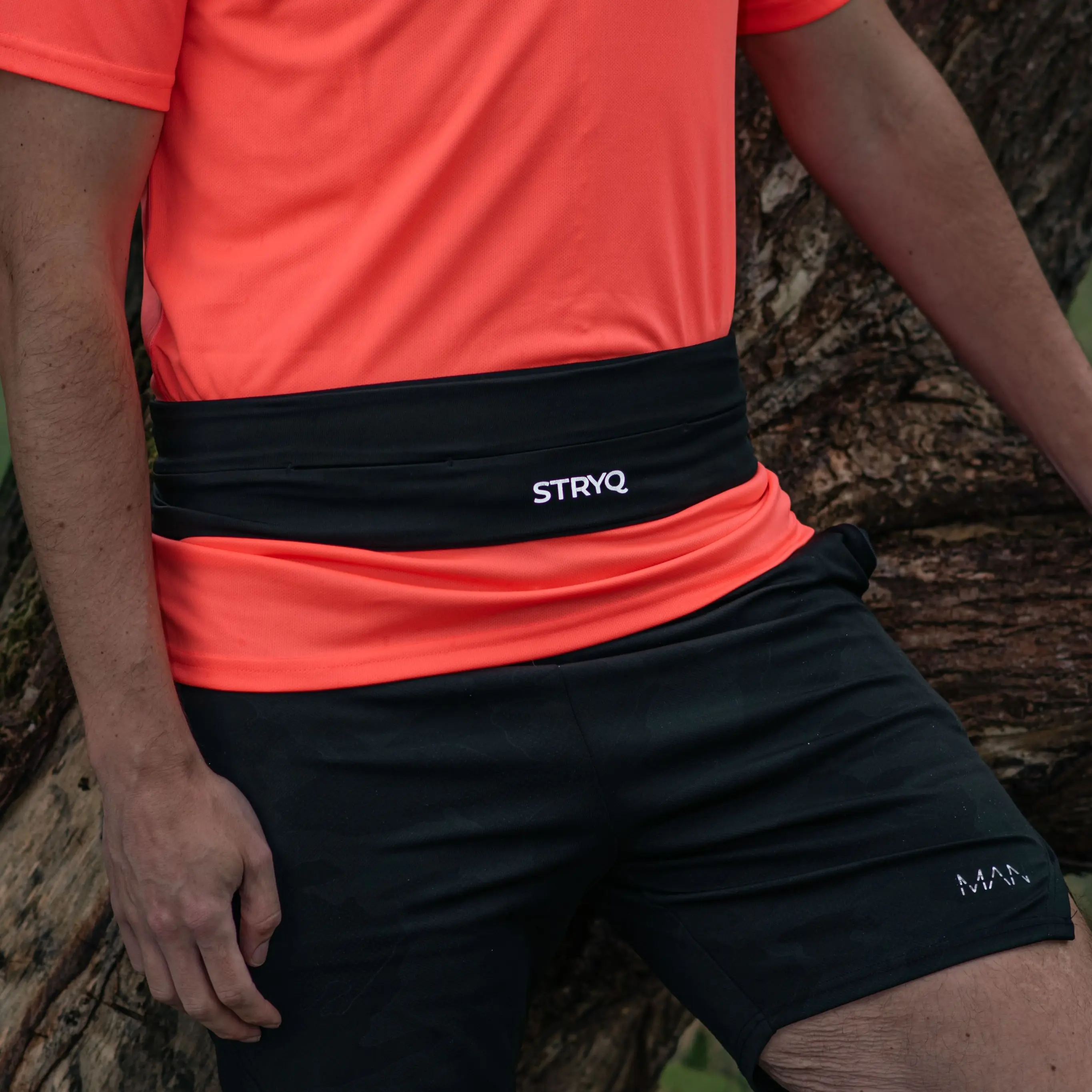 STRYQ Running Belt Phone Holder Waist Pack for Running, Marathons ...