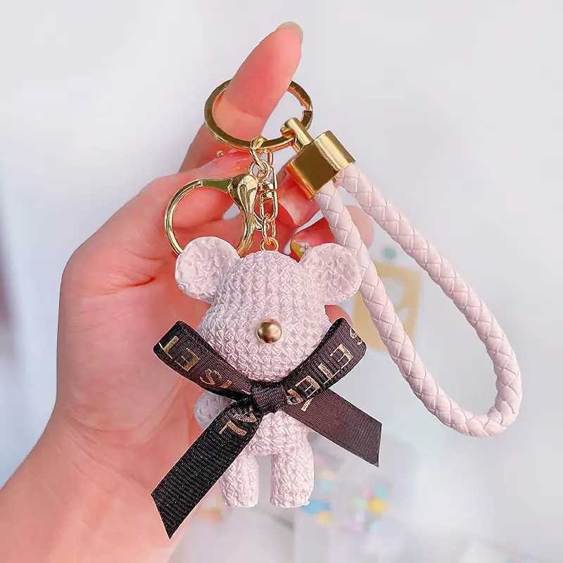 Exquisite Bear Car Keychain - Perfect for Car Enthusiasts