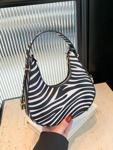 Women's Fashion Leopard/zebra Stripe Pattern Half Moon Bag, Trendy Hobo Bag, Casual Versatile Women Handbag, Trendy All-match Underarm Bag for Daily Used Designer Handbags