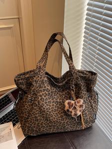 Leopard Print Plush Pendant Bag, Large Capacity Tote Bag for Work & Daily Use, Single Shoulder Crossbody Design