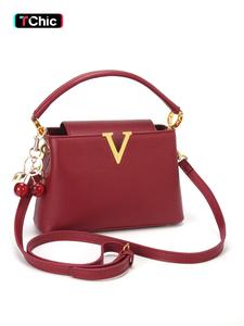 Valentine's Day Ladies shoulder bag, burgundy light luxury handbag, gold V decorative crossbody bag, fashion lychee pattern hand carry small square bag, suitable for party, wedding, mother's day gift, valentine's day gift