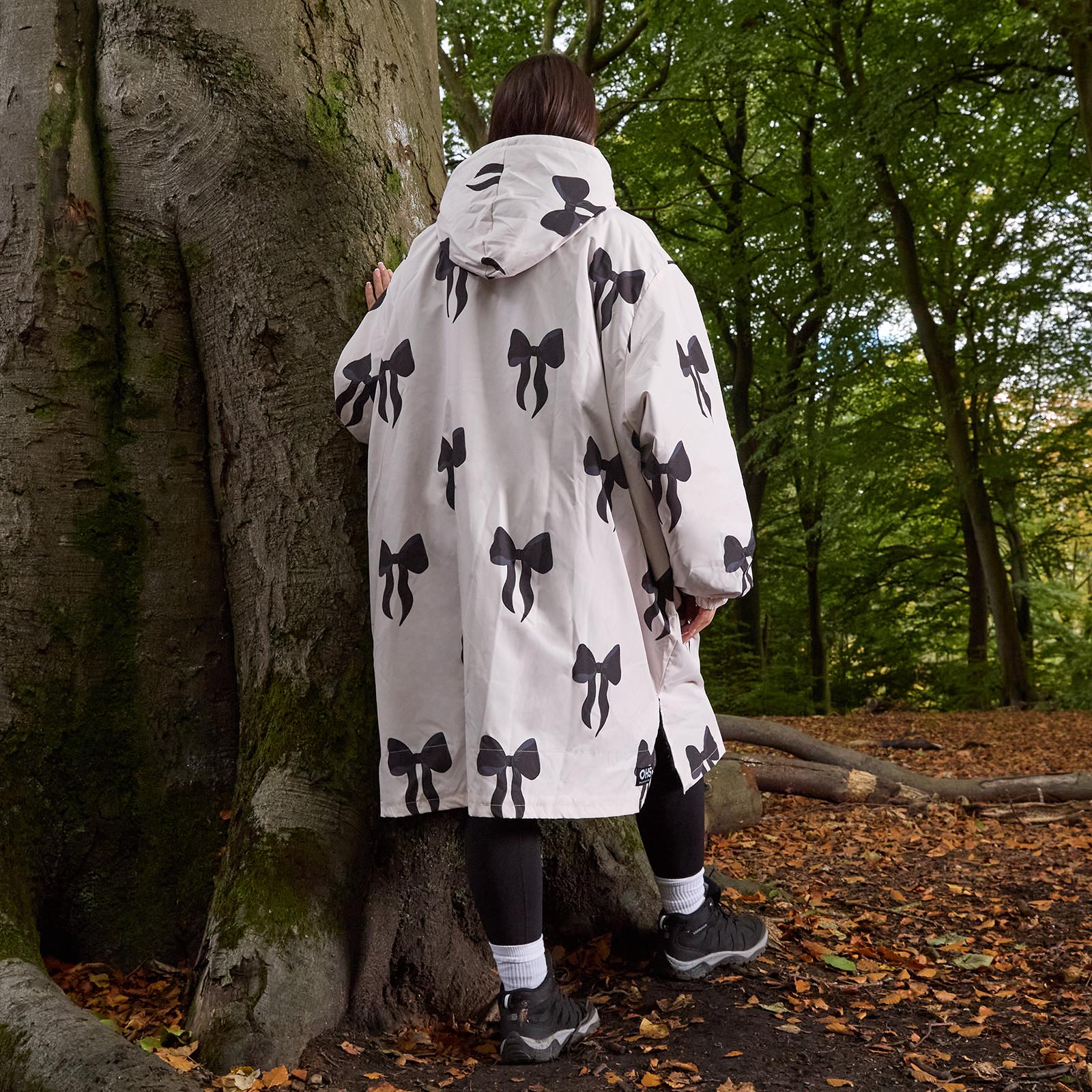 OHS Drying Robe Waterproof Wind Resistant Changing Robe Soft Sherpa Fleece Lined Oversized Hooded Long Sleeve Coat Jacket for Kids Adults Men Women Surfing Beach Swimming Keep Dry Plain Leopard Camo Gaming Bows Cherry Heart Unicorn Harlequin Zebra Geo OHS Drying Robe Waterproof Wind Resistant Changing Robe Soft Sherpa Fleece Lined Oversized Hooded Long Sleeve Coat Jacket for Kids Adults Men Women Surfing Beach Swimming Keep Dry Plain Leopard Camo Gaming Bows Cherry Heart Unicorn Harlequin Zebra Geo