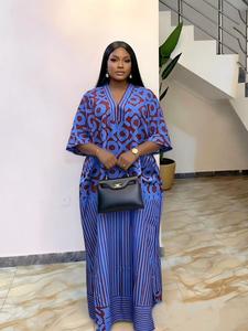 Hot-selling plus-size African-style orange geometric print boubou kaftan dress with short sleeves and V-neck, available in multiple colors, loose fit for everyday, party, gathering, vacation, and casual wear for women, with scarf and pockets