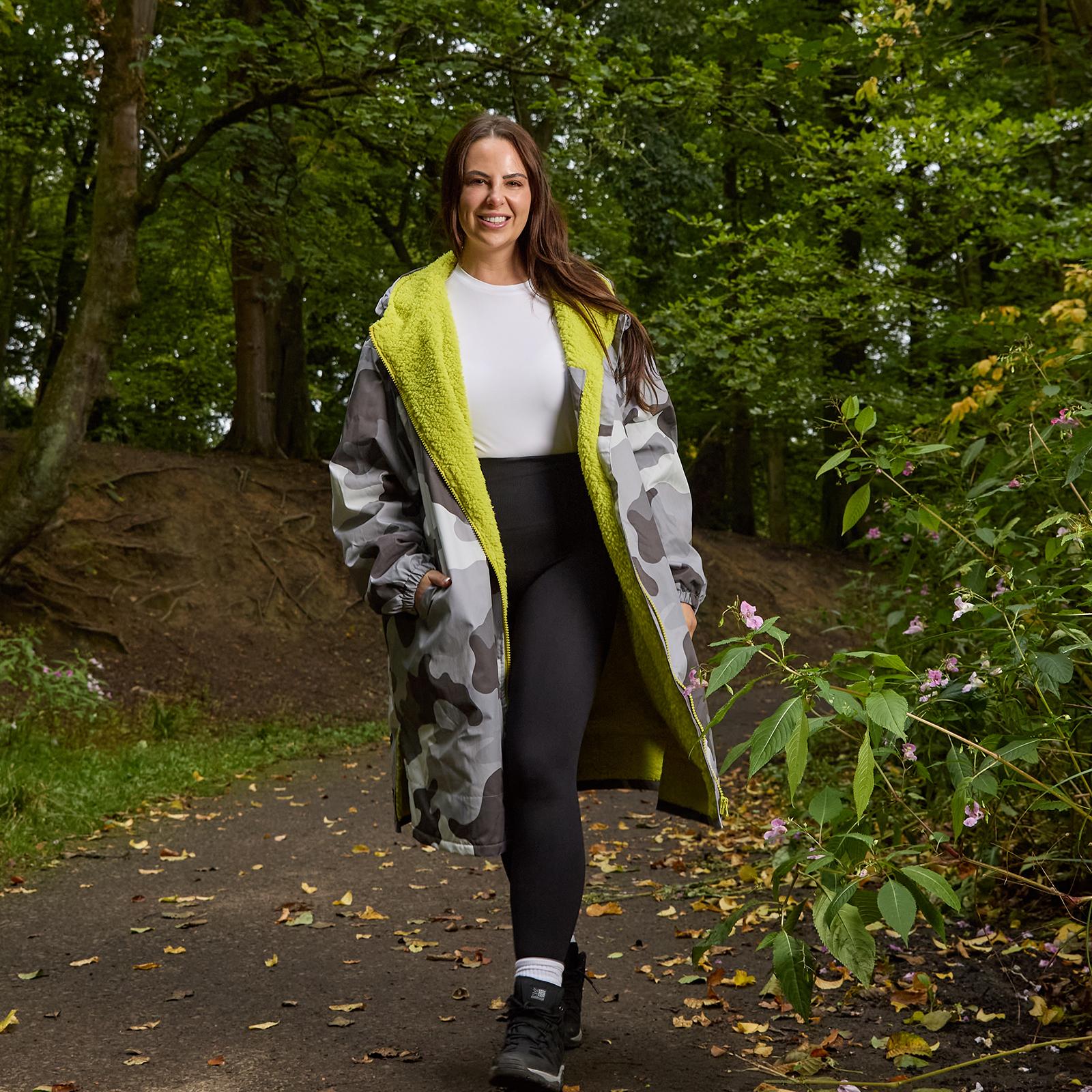 OHS Drying Robe Waterproof Wind Resistant Changing Robe Soft Sherpa Fleece Lined Oversized Hooded Long Sleeve Coat Jacket for Kids Adults Men Women Surfing Beach Swimming Keep Dry Plain Leopard Camo Gaming Bows Cherry Heart Unicorn Harlequin Zebra Geo OHS Drying Robe Waterproof Wind Resistant Changing Robe Soft Sherpa Fleece Lined Oversized Hooded Long Sleeve Coat Jacket for Kids Adults Men Women Surfing Beach Swimming Keep Dry Plain Leopard Camo Gaming Bows Cherry Heart Unicorn Harlequin Zebra Geo