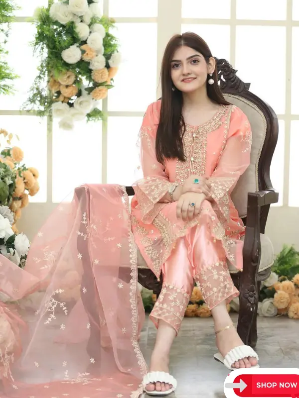 Fancy Organza 3Pc Suit for women, with luxuries elegant look, ready to wear