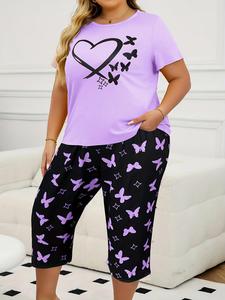 【Plus Size】 Butterfly and Heart Print Tee & Capri Pants Pyjama Two-piece Set, Casual Comfy Round Neck Short Sleeve T-shirt & Trousers Pj Set, Women's Sleepwear for Summer