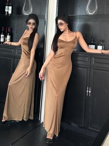 Sexy and slim fitting triacetate fabric dress with temperament