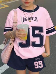 Girls' Casual Patterned Set, Short Sleeve Round Neck Tee & Shorts, All-Season Wear, Fitted Design, Perfect for Daily