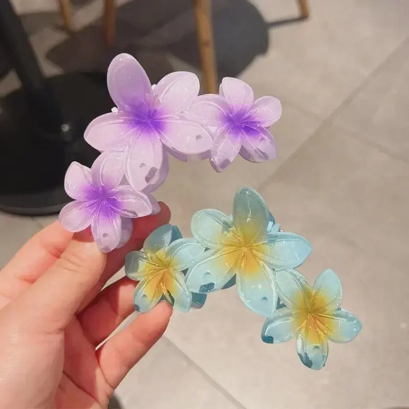 Hawaiian Gradient Hair Clip – Egg Flower Acrylic Claw for Beach, Daily Wear, and Fashionable Hairstyles
