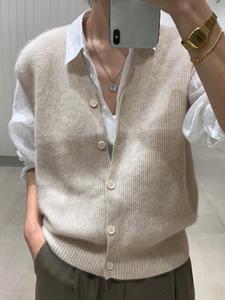 Women's Solid Color V Neck Sweater Vest, Casual Chic Sleeveless Knitwear for Spring & Fall, Fashion Women's Knit Clothing for Daily Wear