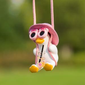 Cool Swinging Duck Design Car Hanging Decoration Ornament, Car Rearview Mirror Hanging Pendant, Fashion Car Interior Accessories, Car Trinkets