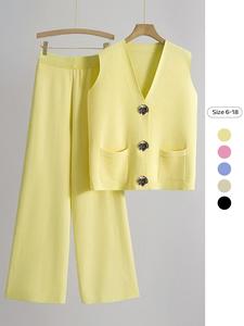 Two-Piece Set Women's Solid Color V Neck Button Up Tank Top & Wide Leg Pants, Casual Fashion Cozy for Daily Outdoor Wear, Ladies Clothes for Summer, Suits