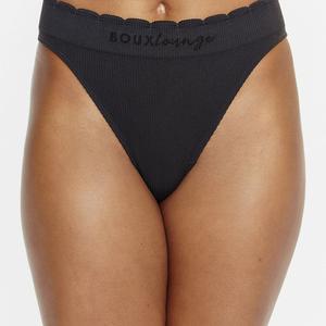 Ribbed seamless scallop thong