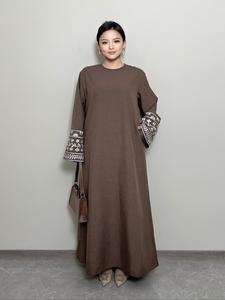 Women's Ethnic Pattern Floral Embroidery Long Sleeve Dress, Casual Round Neck Zipper Dress for Daily Wear, Ladies Islamic Clothing for All Seasons, Modest Style Dress, Muslim Evening Dress, Modest Clothes