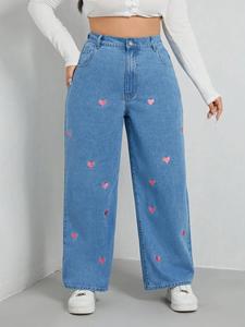 【Plus Size】 Heart Embroidery Pocket Denim Pants, Casual Fashion Comfy Wide Leg Jeans for Daily Outdoor Wear, Women Plus Clothing for Spring & Fall