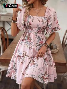 Women's Floral Ruffle Hem Shirred A Line Dress, Summer Dresses, Holiday Dresses, Vintage Sundress Dresses No Drawers, Boho Flounce Sleeve Square Neck Short Dress for Beach, Ladies Summer Outfits 2024, Evening Outfits on Holiday